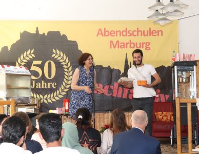 Faris Saleh gewinnt mit Schüler*innen der ARS Marburg hr Wettbewerb