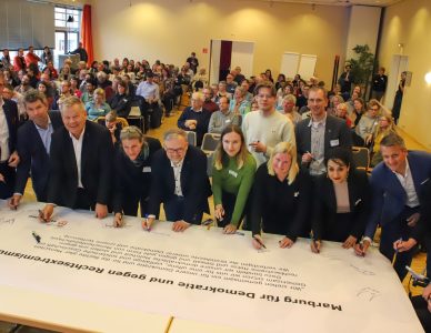 Stadt lädt Zivilgesellschaft zum Mitmachen ein Zeichen setzen bei „Marburg für Demokratie und gegen Rechtsextremismus“